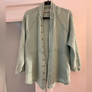 We the Free sage shirt Med